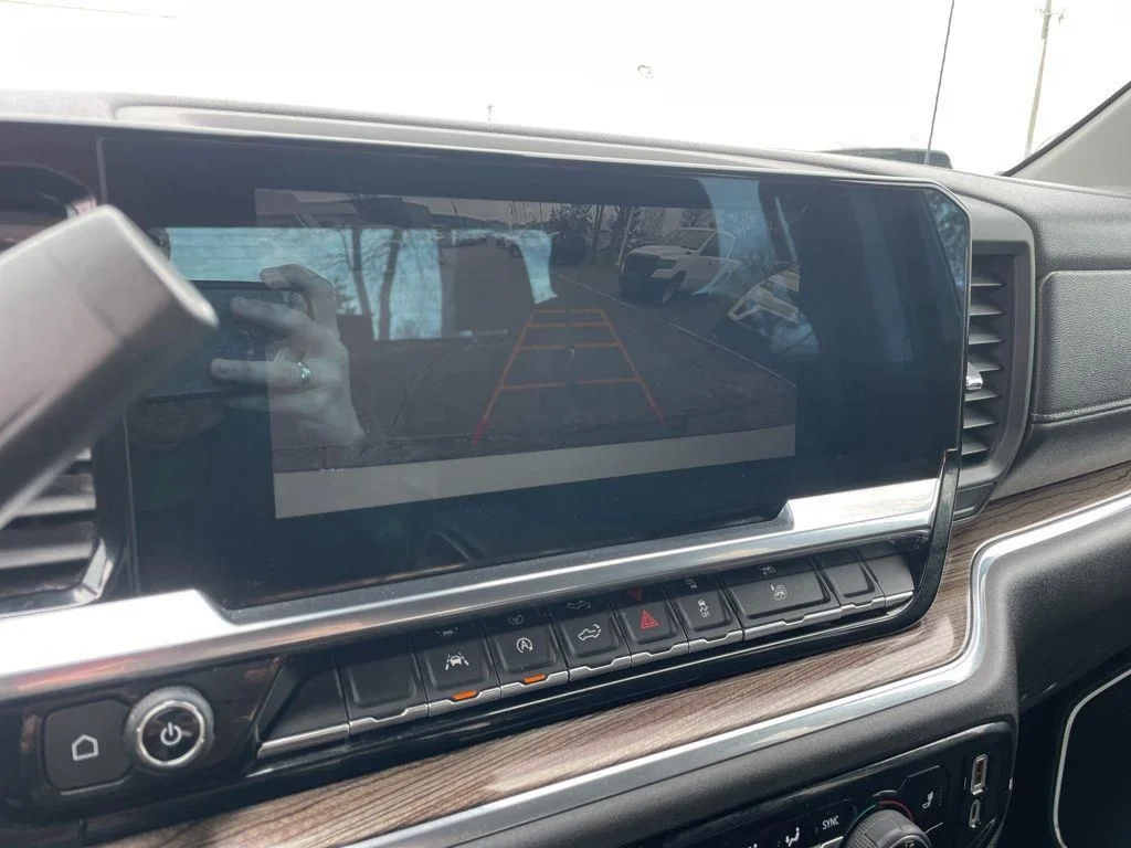 Used 2023 White Chevrolet LT image 27