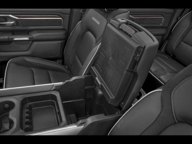 New 2026 Granite Crystal Metallic Clear-Coat Exterior Paint RAM Laramie image 11