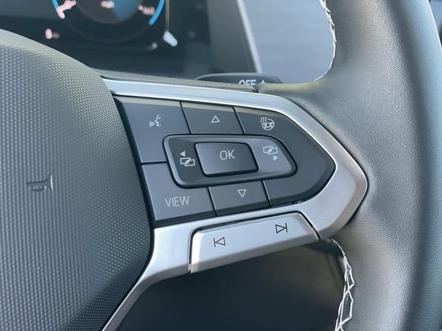 New 2026 White/off-white Volkswagen SE image 9
