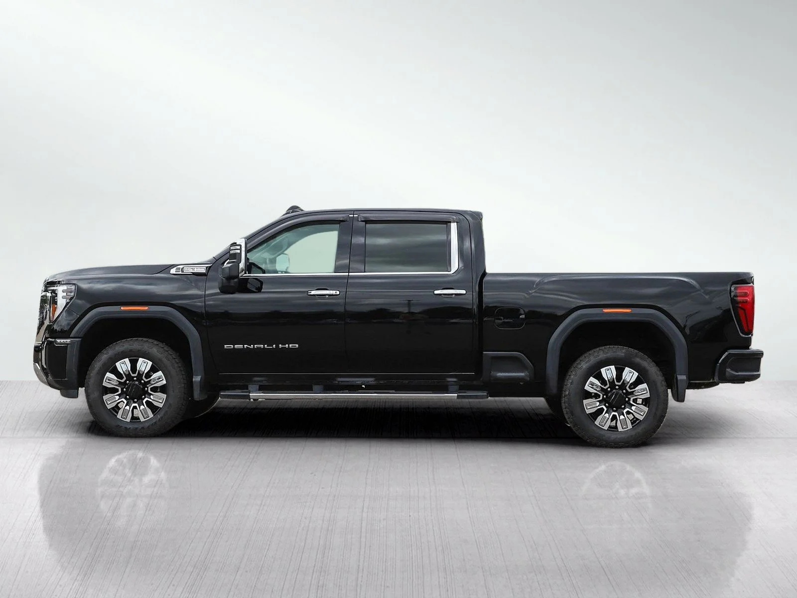 Used 2026 GMC Sierra 2500HD Denali with VIN 1GT4URE74TF145768 for sale in Bloomington, Minnesota