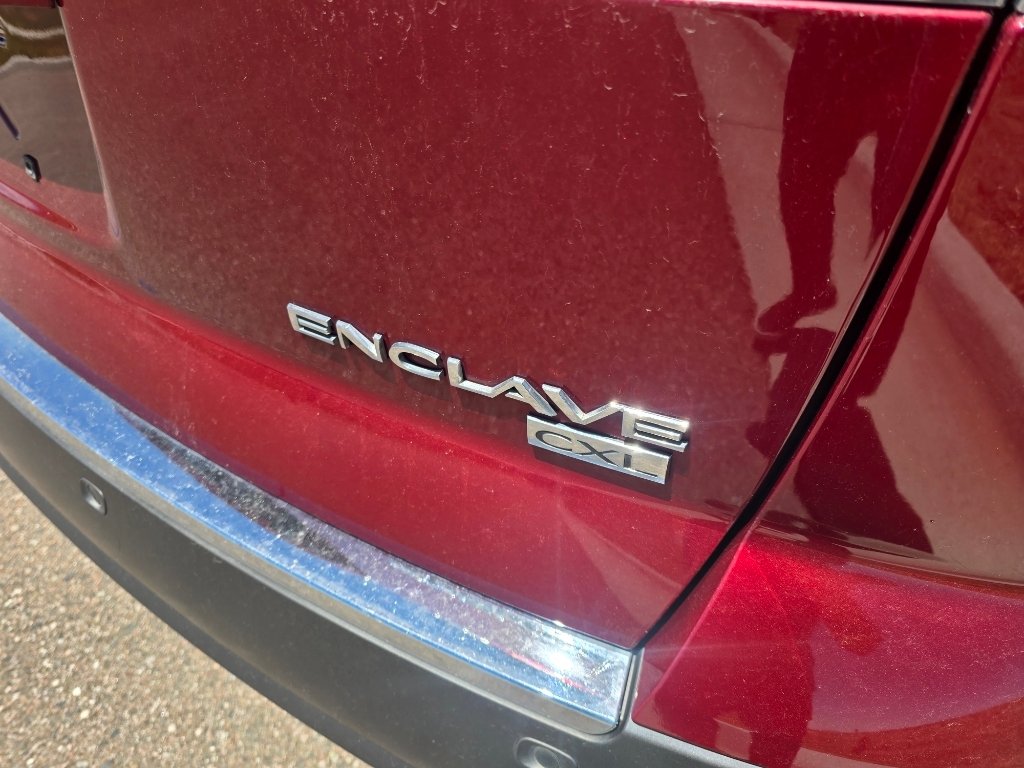 Used 2010 Red Jewel Tintcoat Buick CXL w/1XL image 11