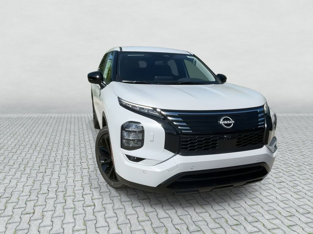 New 2026 White Nissan SL image 3