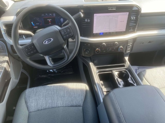 New 2026 Agate Black Metallic Ford XLT image 32