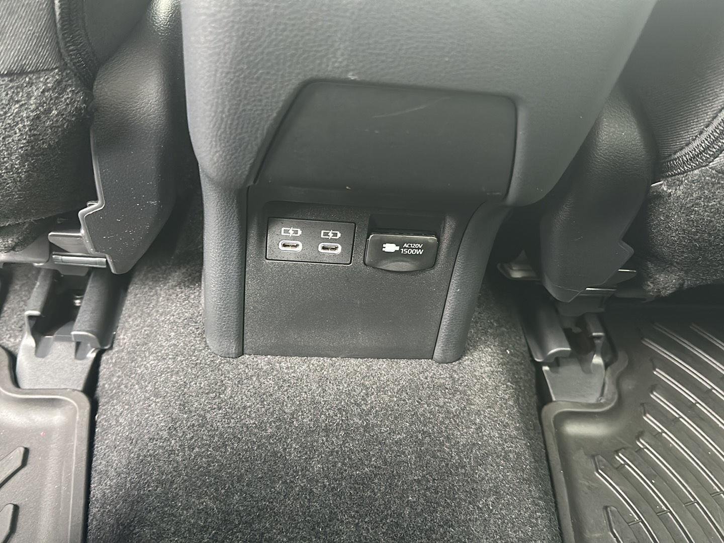 Used 2024 Wind Chill Pearl Toyota SE image 11