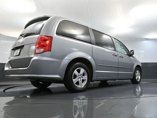 Used 2013 Silver Dodge SXT image 48