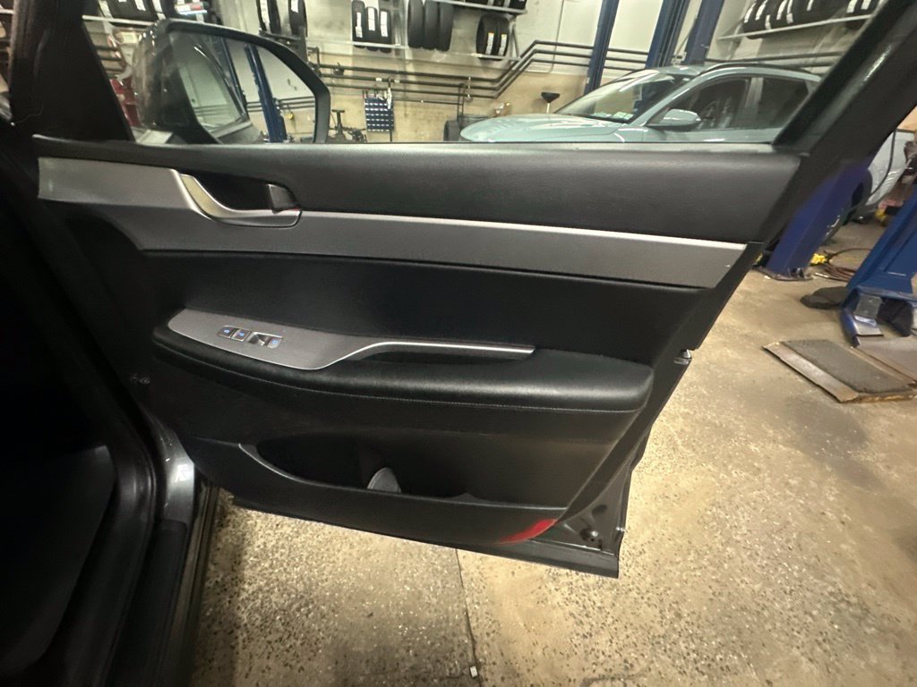 Certified Used 2020 Green Hyundai SEL image 29