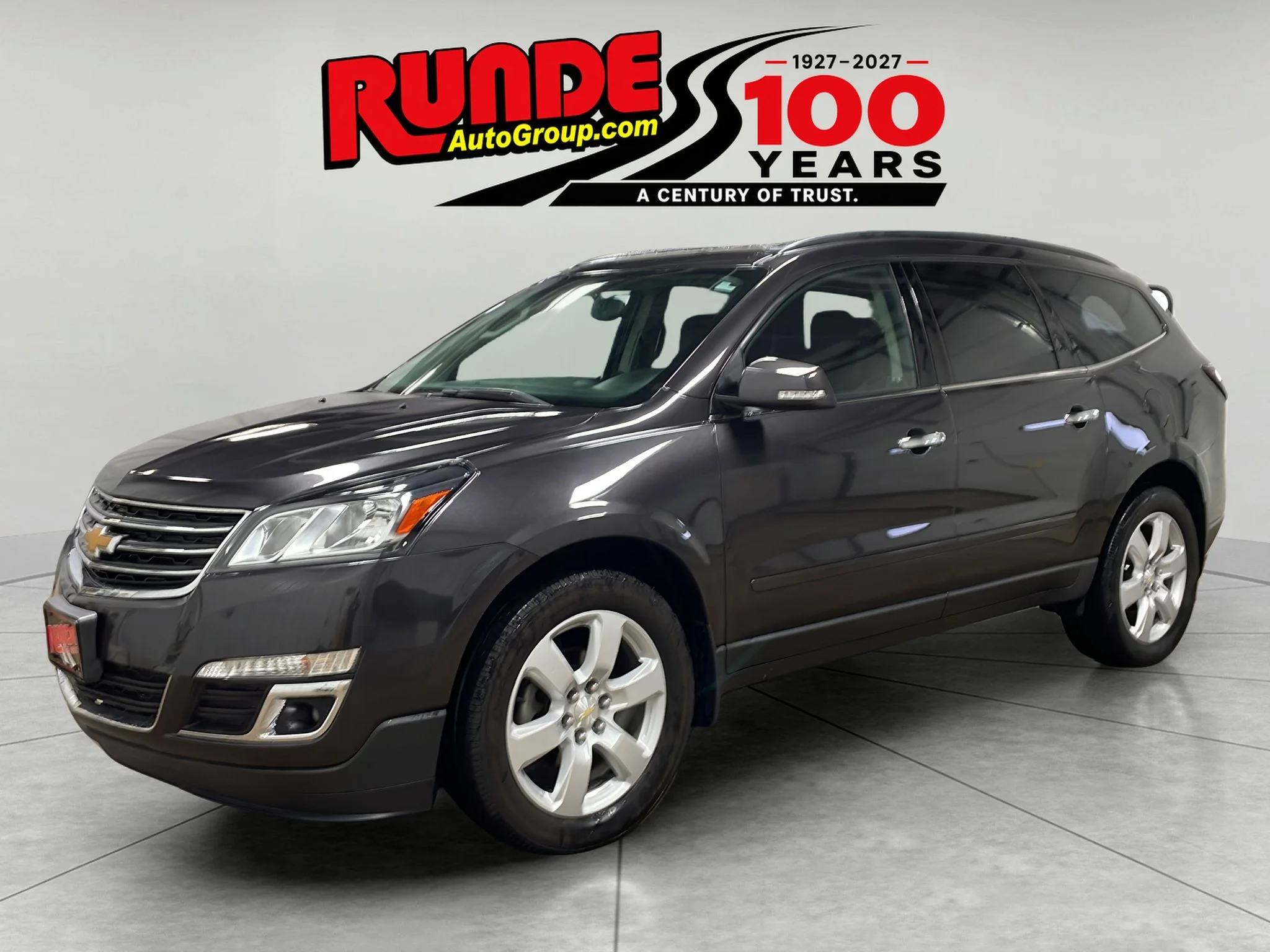 Used 2017 Tungsten Metallic Chevrolet LT image 1