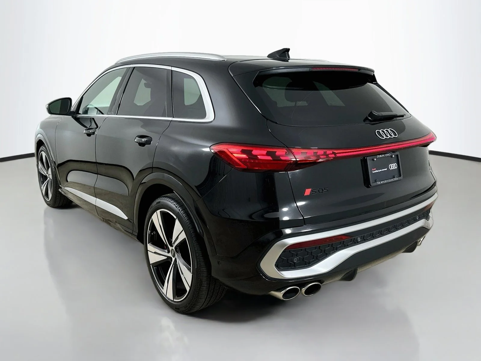 Used 2025 Black Audi  image 7