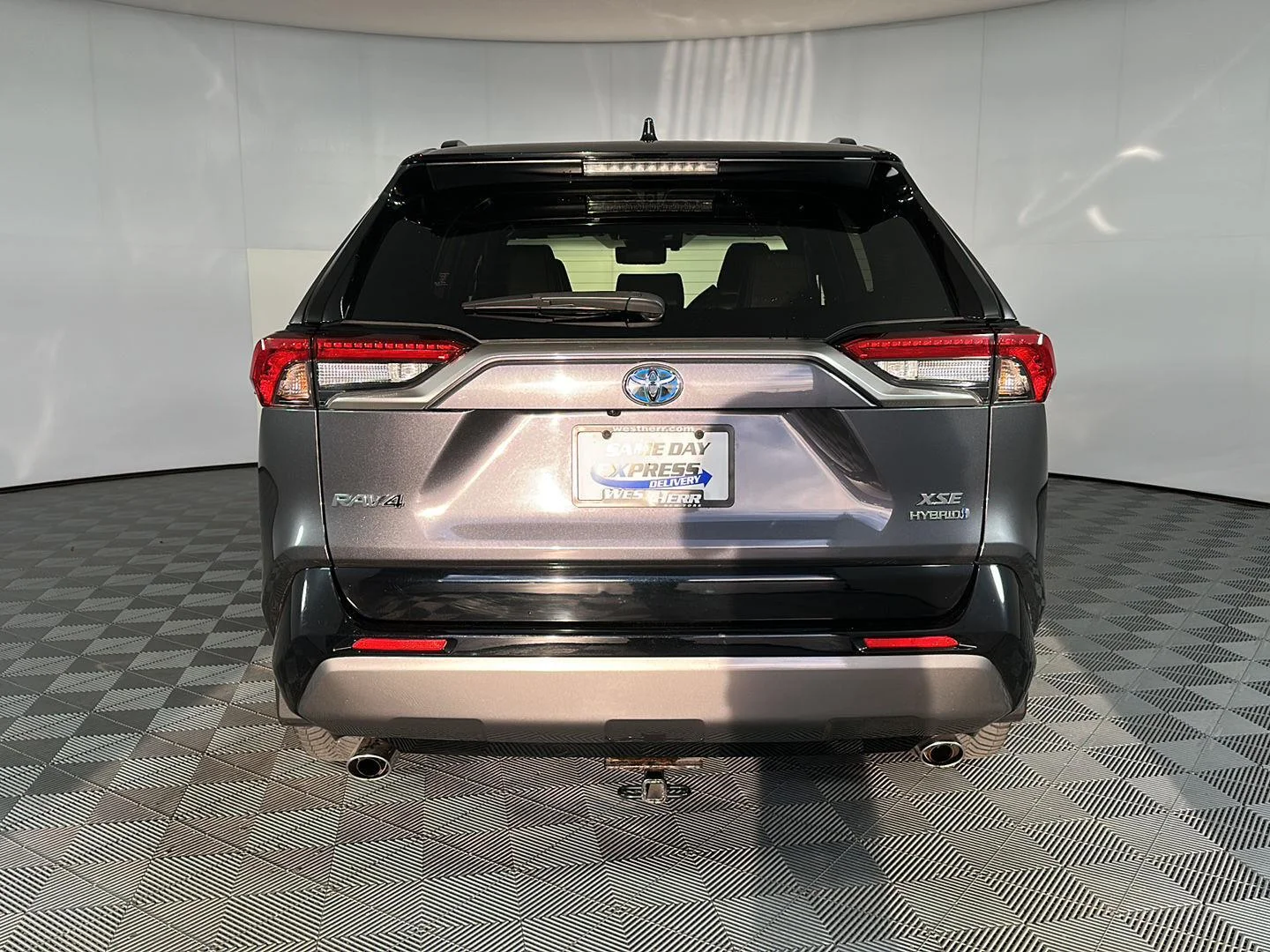 Used 2019 Magnetic Gray Metallic w/Black Roof Toyota XSE image 6