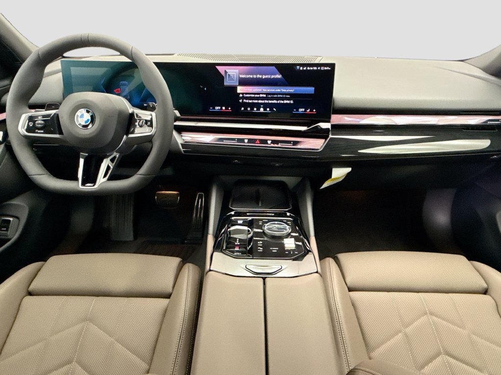 Used 2027 Black Sapphire Metallic BMW 530i xDrive image 13