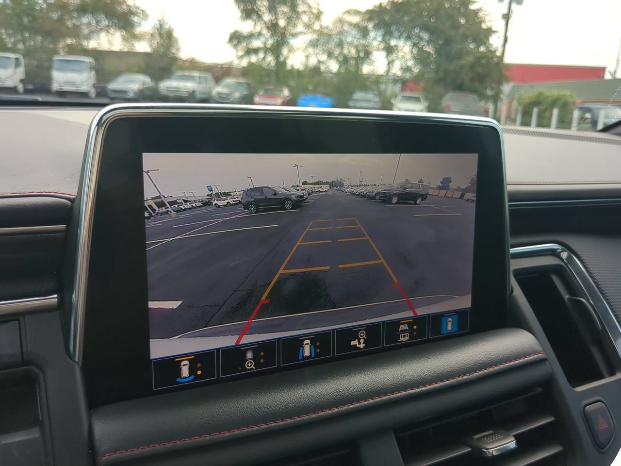 2021 Chevrolet Tahoe RST - Photo 16