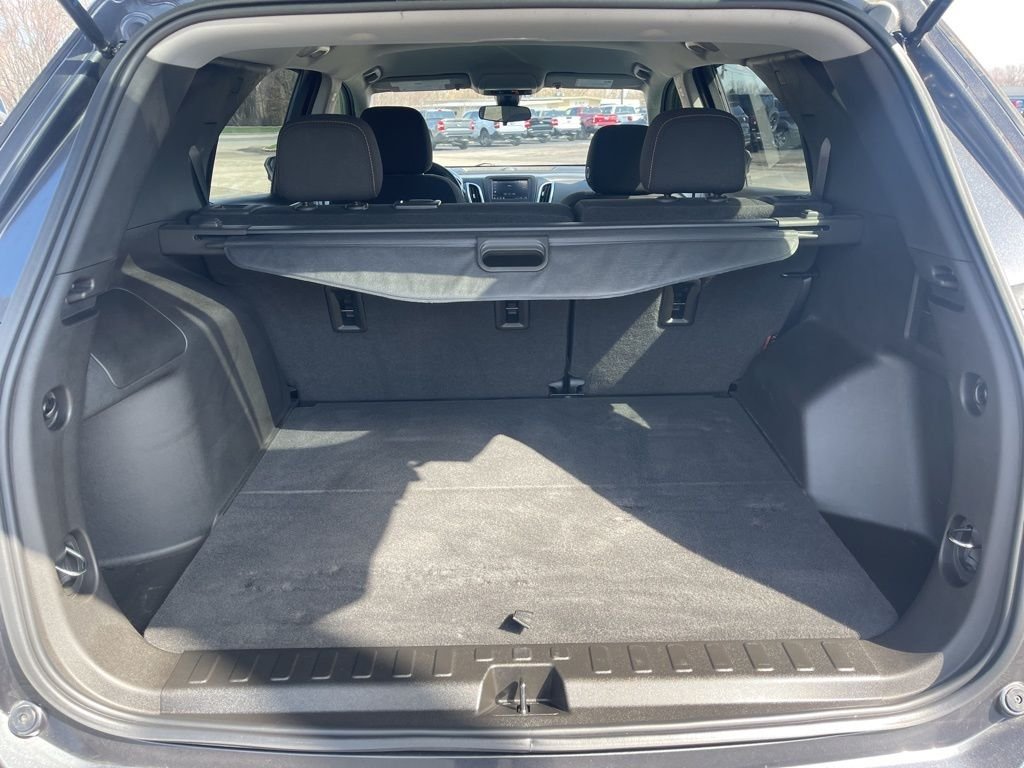Used 2022 Gray Chevrolet LT image 8