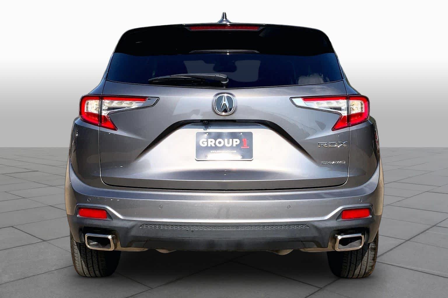 Used 2023 Liquid Carbon Metallic Acura w/Technology Package image 5