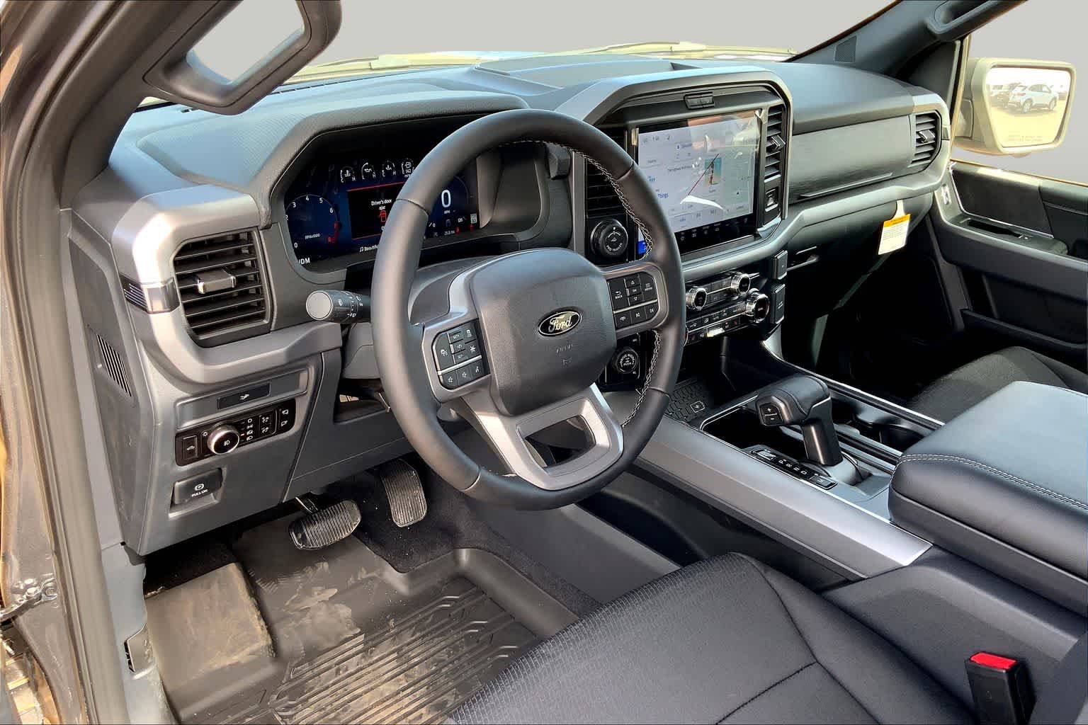 New 2026 Carbonized Gray Metallic Ford XLT image 8