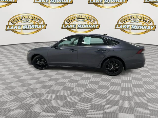 Certified Used 2025 Meteorite Gray Metallic Honda SE image 8