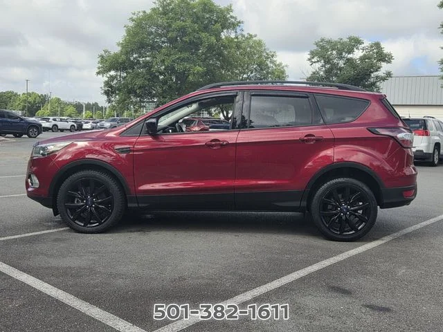 Used 2018 Ford Escape SE with VIN 1FMCU9GD3JUB04941 for sale in Little Rock, AR