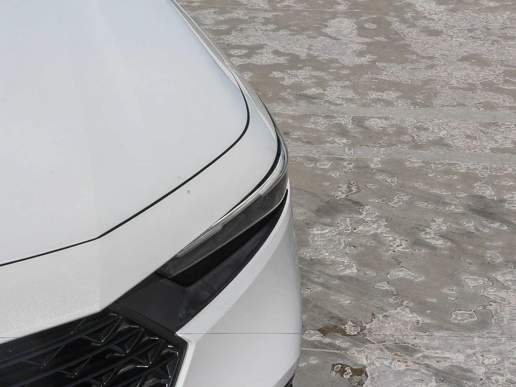 Certified Used 2023 Platinum White Pearl Honda Sport-L image 12