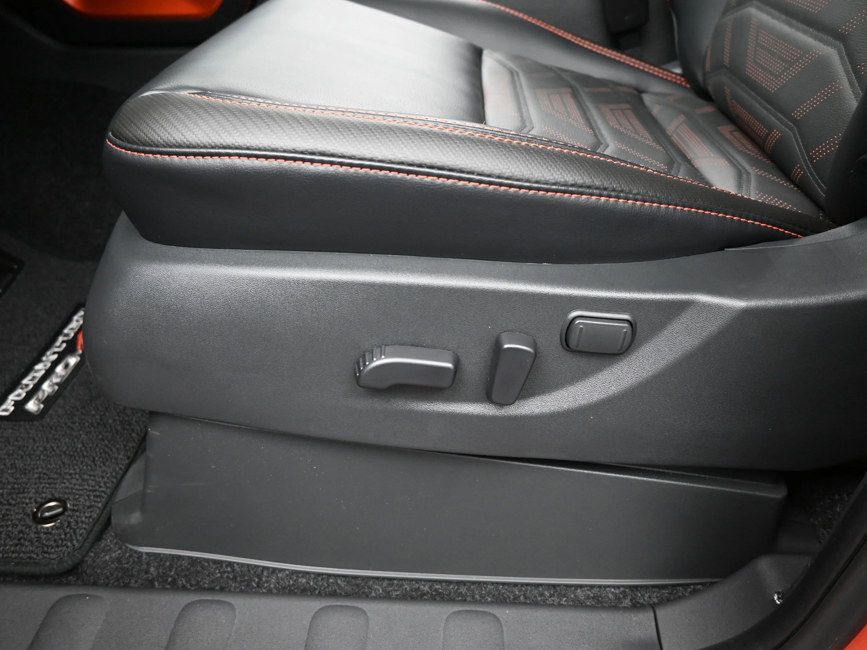 New 2025 Afterburn Orange Nissan Crew Cab PRO-4X® image 10
