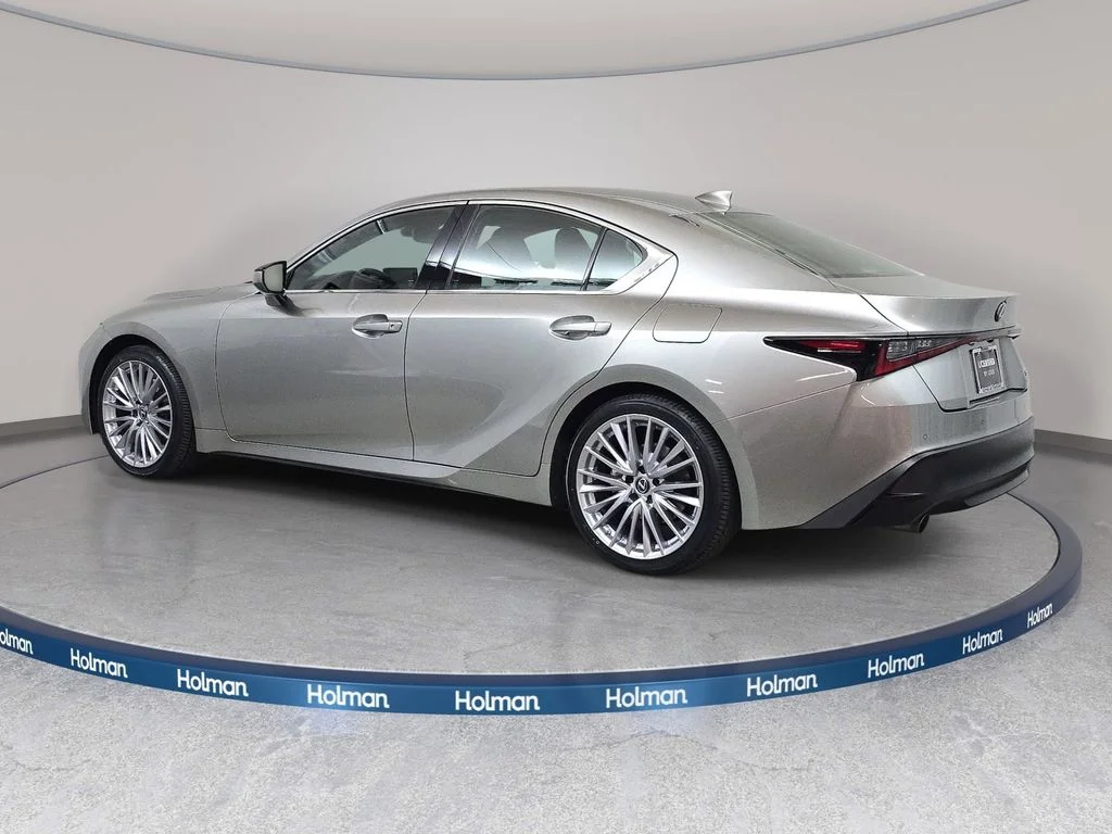 Used 2022 Silver Lexus 300 image 7