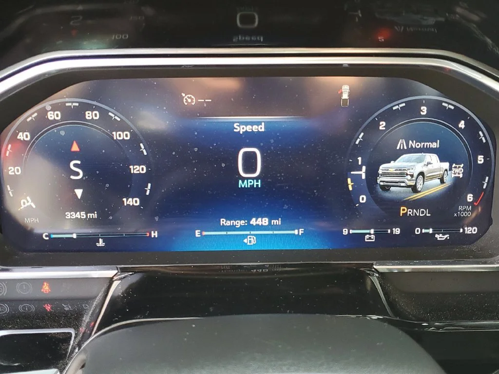 New 2026 Sterling Gray Metallic Chevrolet LT (2FL) image 9