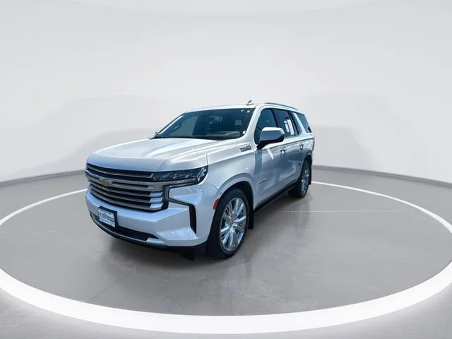 Used 2024 White Chevrolet High Country image 4