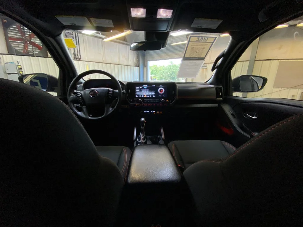 Used 2025 White Nissan PRO-4X image 20
