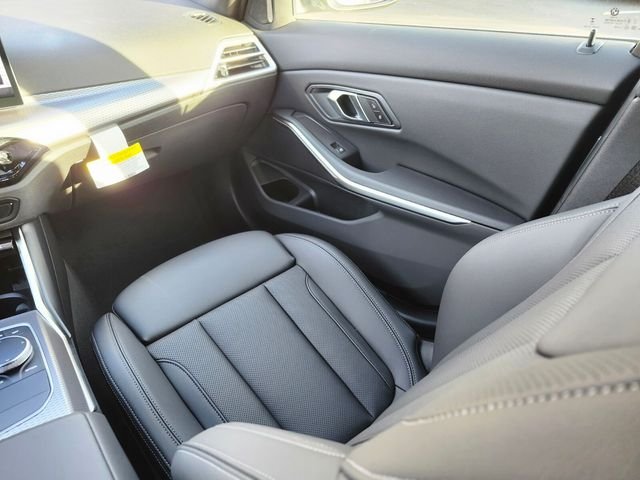 2026 BMW 3 Series 330i - Photo 15