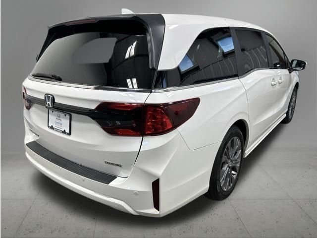 2026 Honda Odyssey Touring - Photo 6