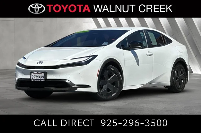 2023 Toyota Prius LE