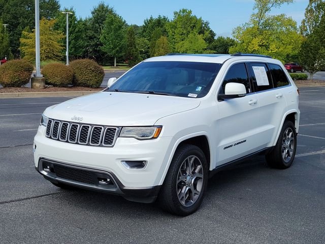 Used 2018 Bright White Clearcoat Jeep Limited image 32