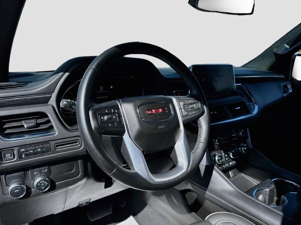 Used 2023 Black GMC SLT image 9