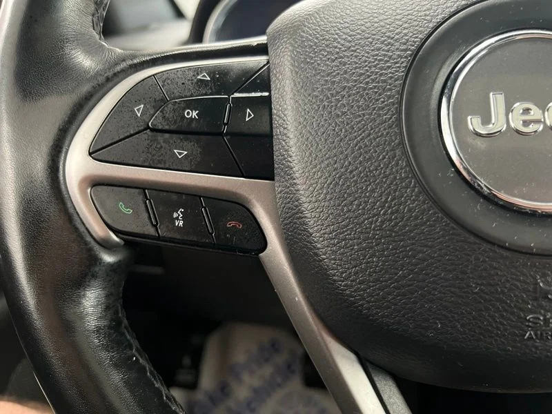 Used 2020 White Jeep Limited image 23