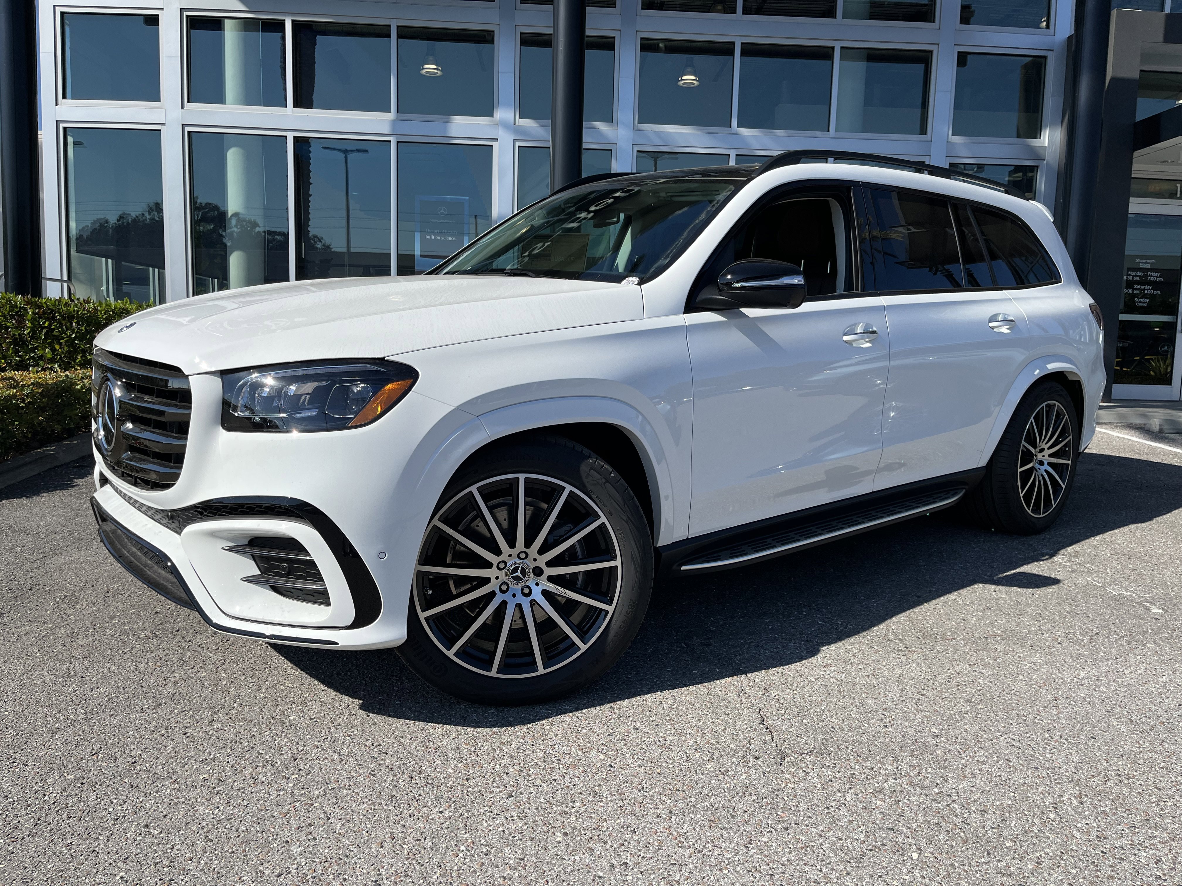 New 2026 POLAR WHITE Mercedes-Benz GLS 450 image 2