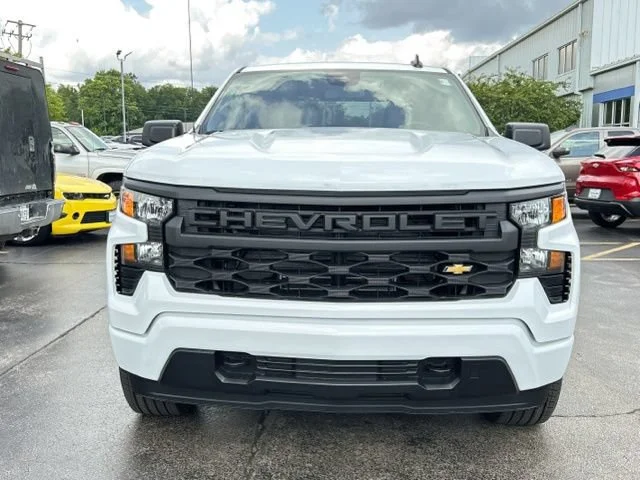 New 2026 Summit White Chevrolet Custom image 2
