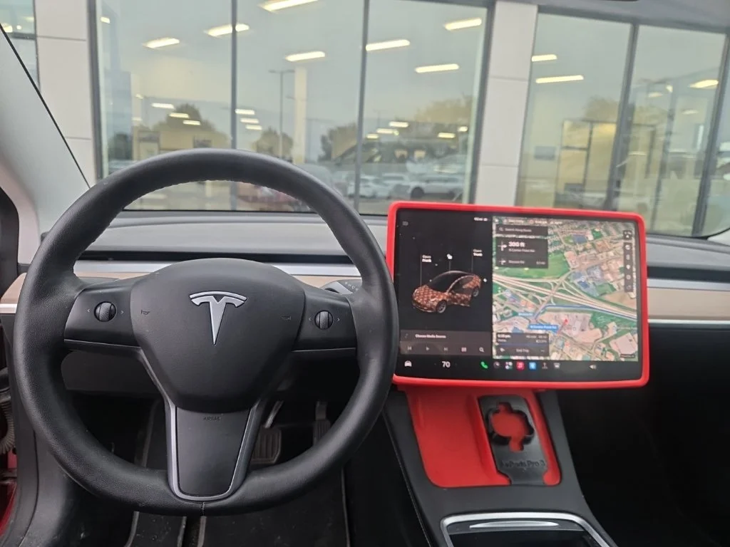 Used 2022 Red Tesla Long Range image 6