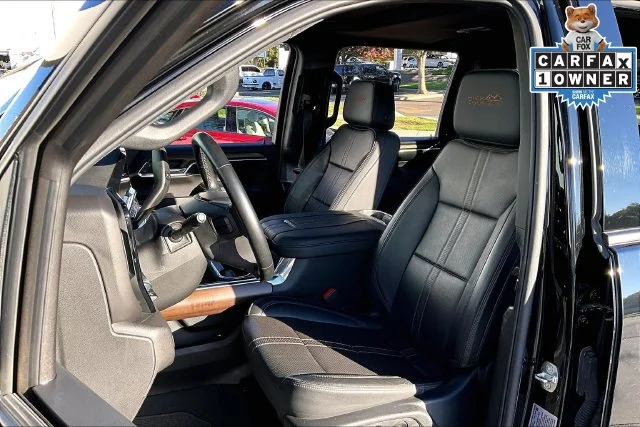 Used 2024 Black Chevrolet High Country image 24