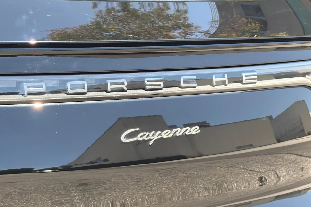 Used 2023 BLACK Porsche Platinum Edition image 26