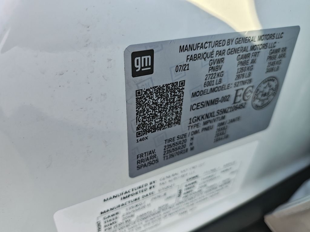 Used 2022 White GMC Denali image 27