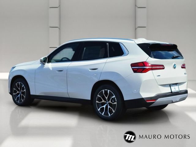 New 2026 White BMW 30 xDrive image 5