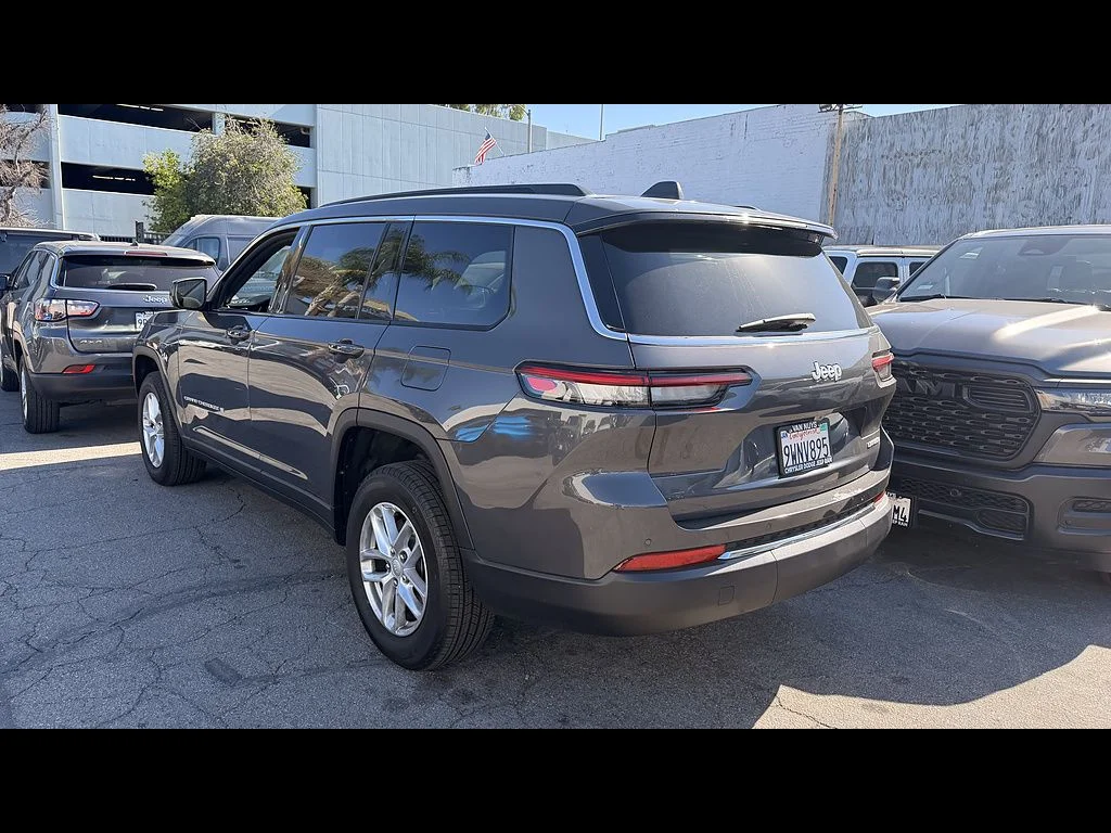 Used 2025 Gray Jeep Laredo image 4