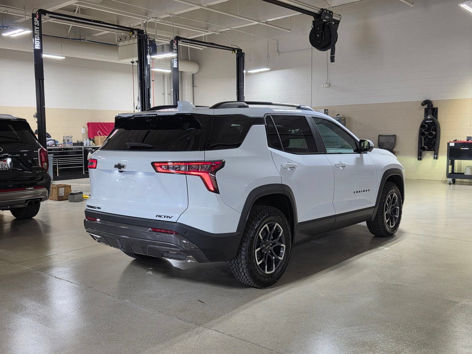 2027 Chevrolet Equinox ACTIV - Photo 7