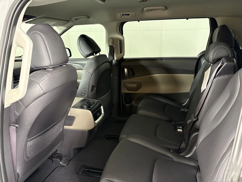 New 2026 Ceramic Silver Kia EX image 40
