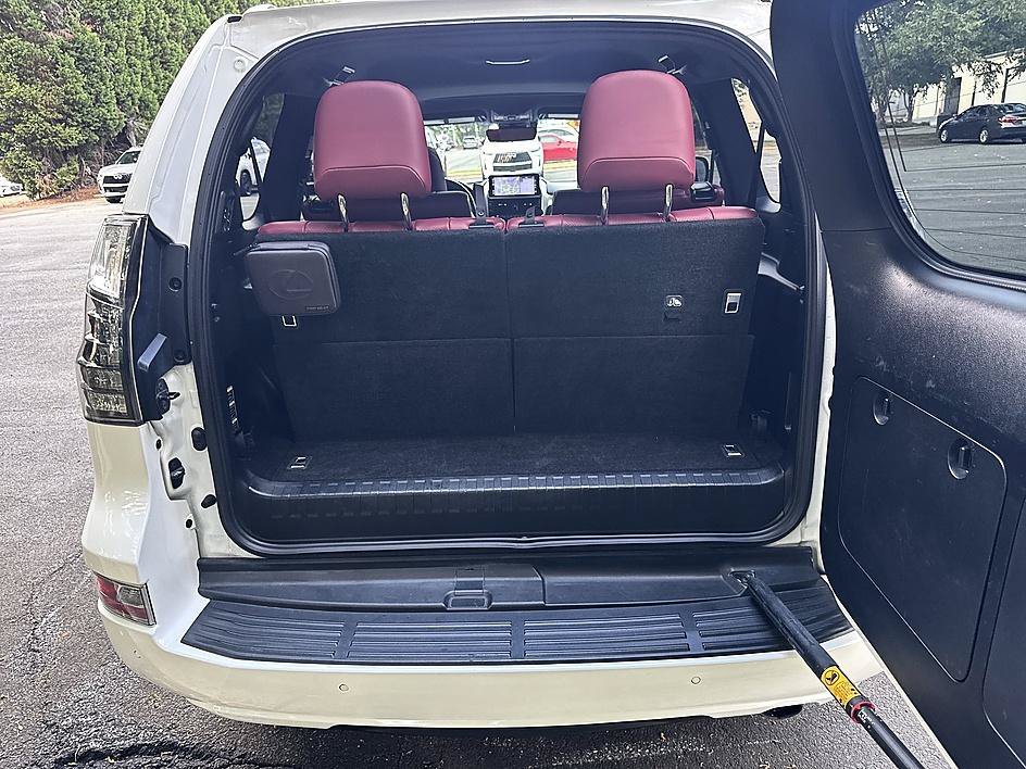 Used 2023 Eminent White Pearl Lexus GX 460 Luxury image 23