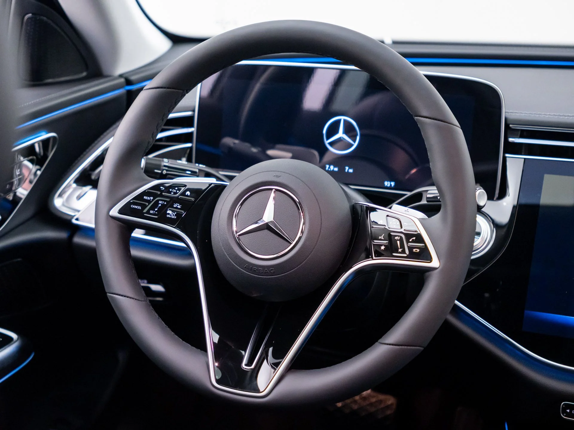 New 2027 Gray Mercedes-Benz E 450 image 11