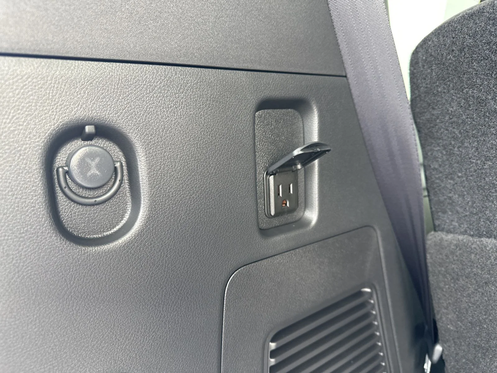 2026 Nissan Armada PRO-4X - Photo 31