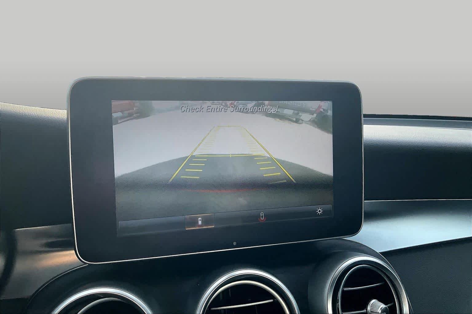 Used 2016  Mercedes-Benz GLC 300 image 24