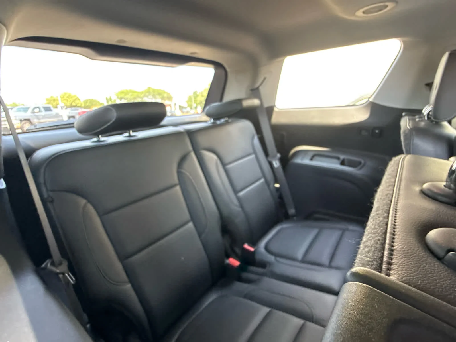 Used 2019 Ebony Twilight Metallic GMC SLT image 6