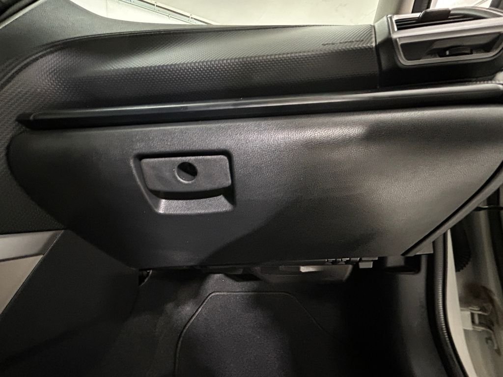 Used 2021 White Subaru Base image 24