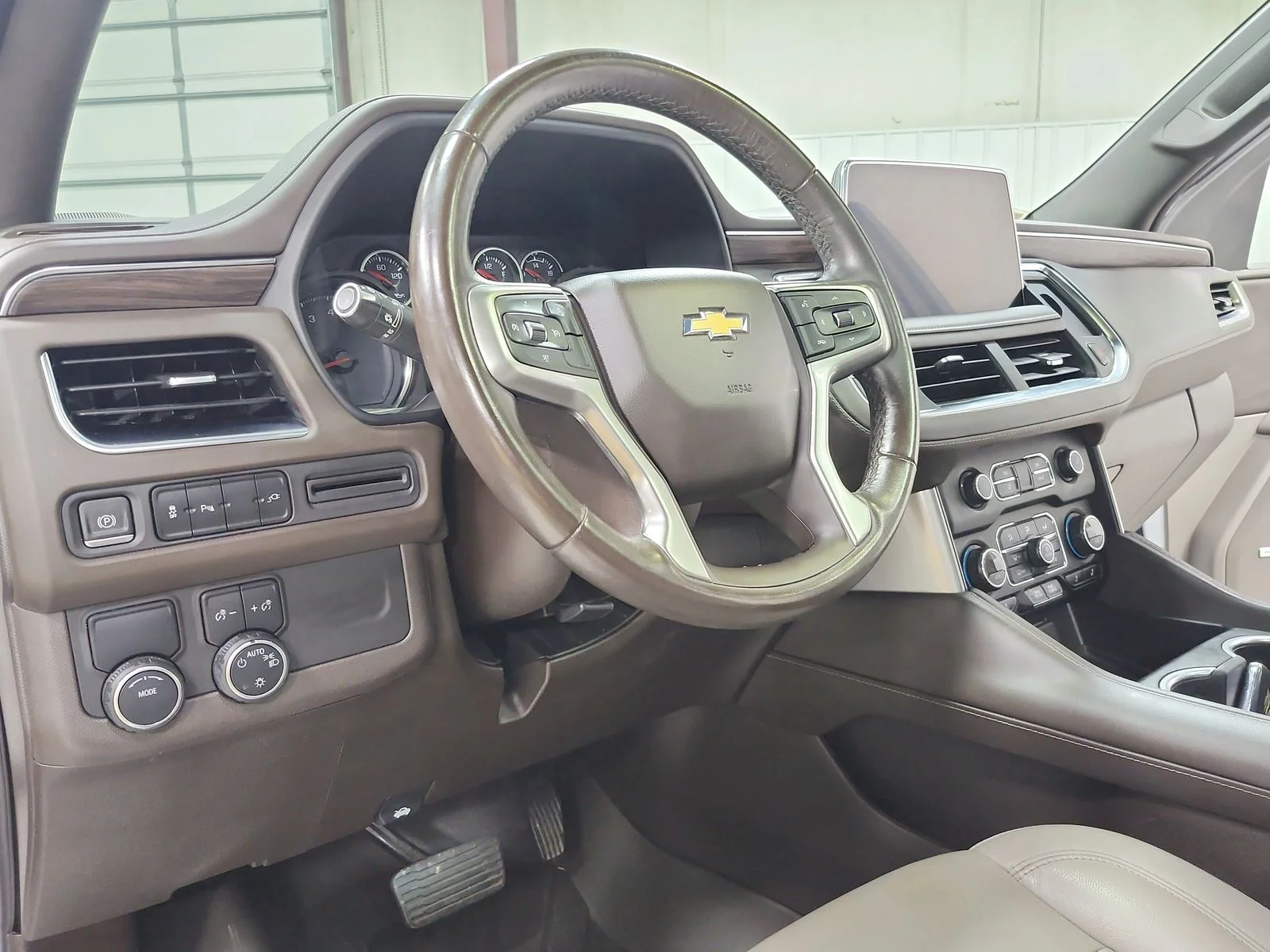 Used 2021 White Chevrolet LT image 19
