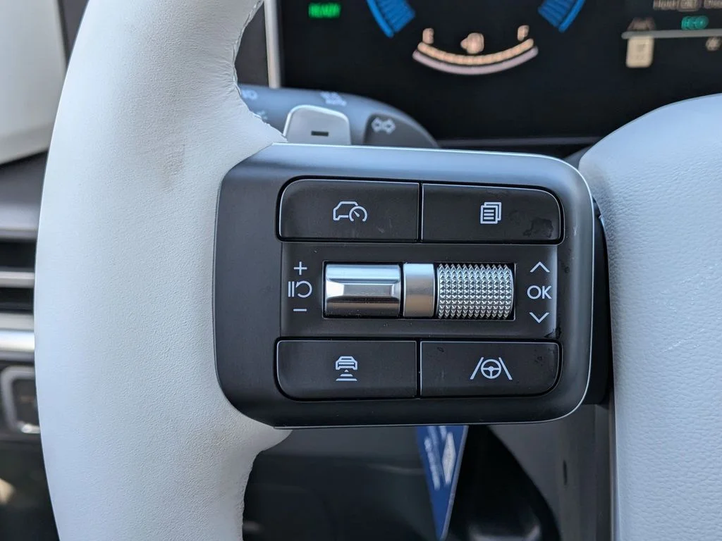 New 2026 Gray Hyundai SE image 16